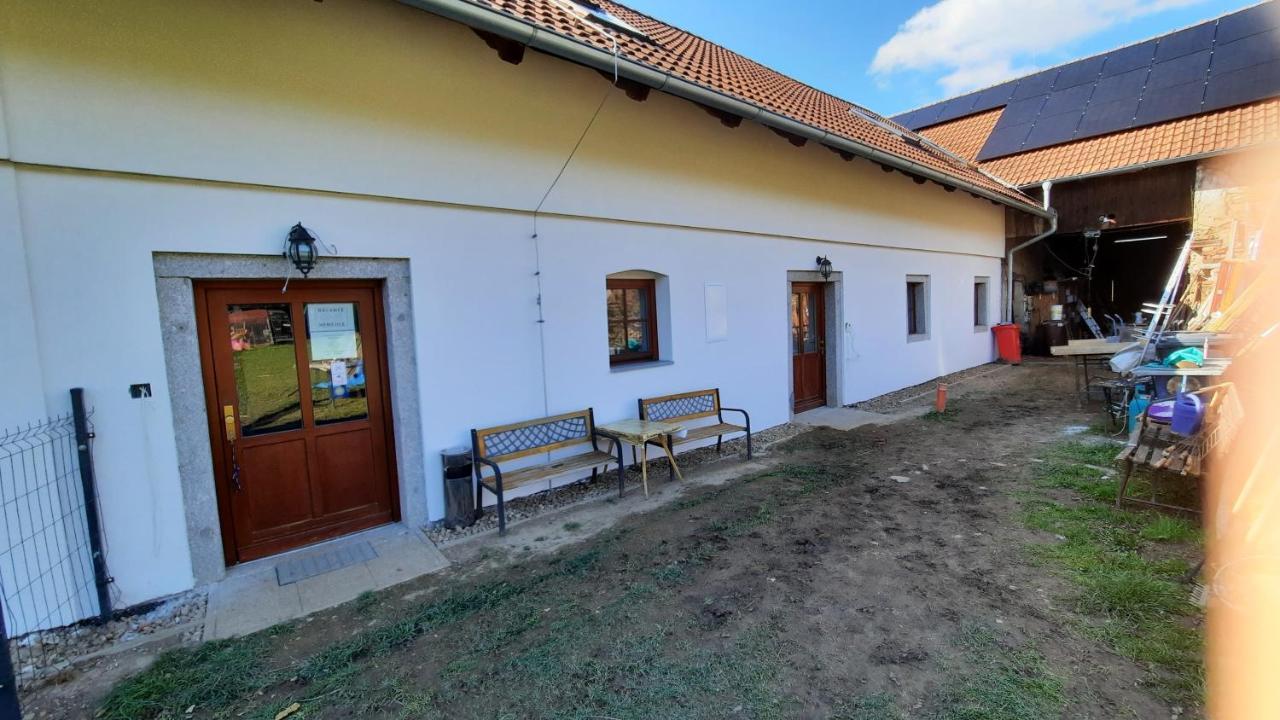 Podkrovi V Jihoceskem Statku Nemejice Zewnętrze zdjęcie